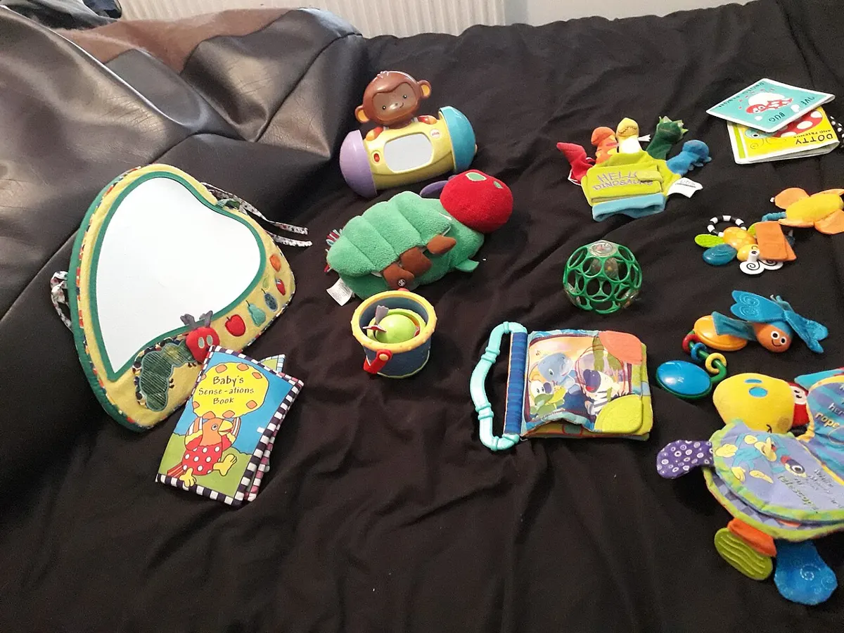 Jouets d'éveil pour tout petits