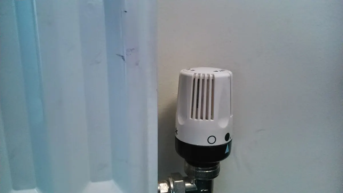 Radiateur sous une fenêtre